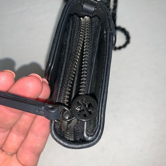 Tory Burch wallet on a chain - Picture 8 of 10